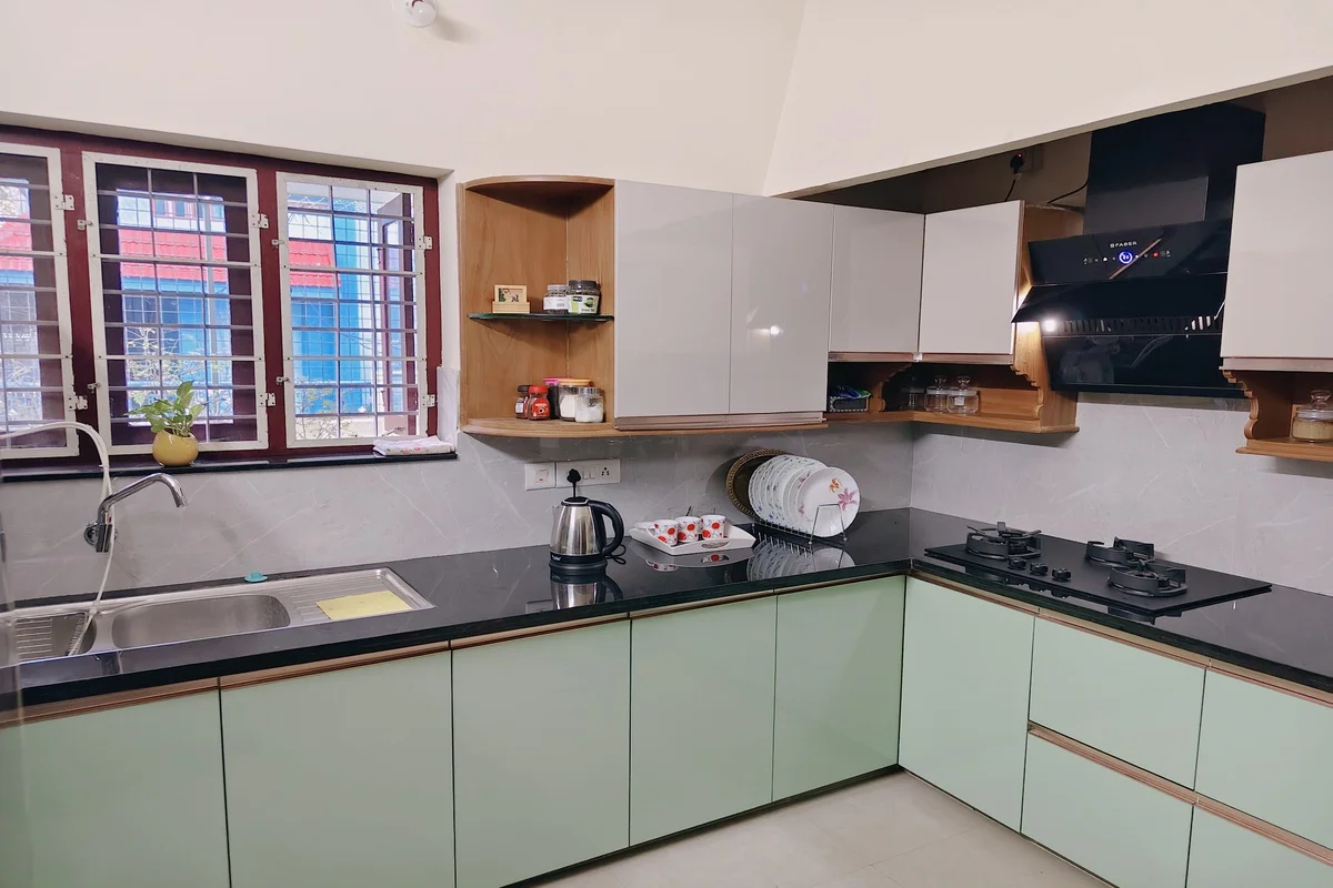 Modern Guest Kitchen